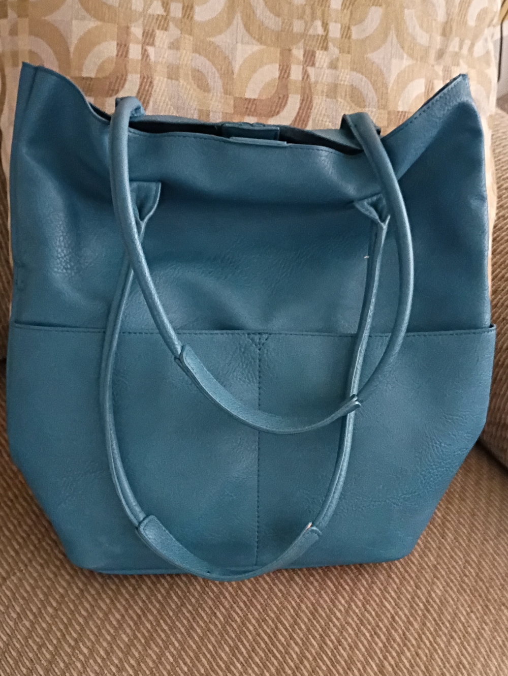 Joy Tote with removable strap